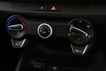 https://vehicle-cdn.autoleague.cloud/30641_U513195_24.jpg