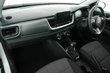 https://vehicle-cdn.autoleague.cloud/30641_U513195_26.jpg