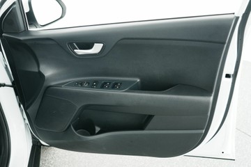 https://vehicle-cdn.autoleague.cloud/30641_U513196_16.jpg