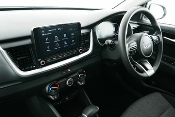 https://vehicle-cdn.autoleague.cloud/30641_U513196_26.jpg