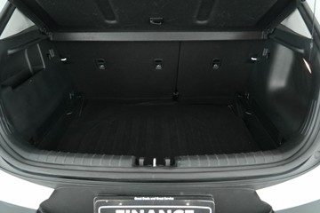 https://vehicle-cdn.autoleague.cloud/30641_U513197_12.jpg