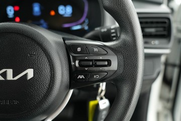 https://vehicle-cdn.autoleague.cloud/30641_U513197_19.jpg