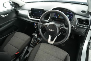 https://vehicle-cdn.autoleague.cloud/30641_U513198_16.jpg