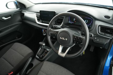 https://vehicle-cdn.autoleague.cloud/30641_U513199_16.jpg