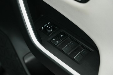 https://vehicle-cdn.autoleague.cloud/30641_U513203_19.jpg