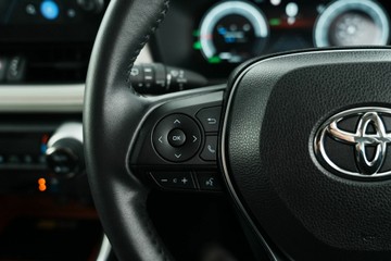 https://vehicle-cdn.autoleague.cloud/30641_U513203_24.jpg