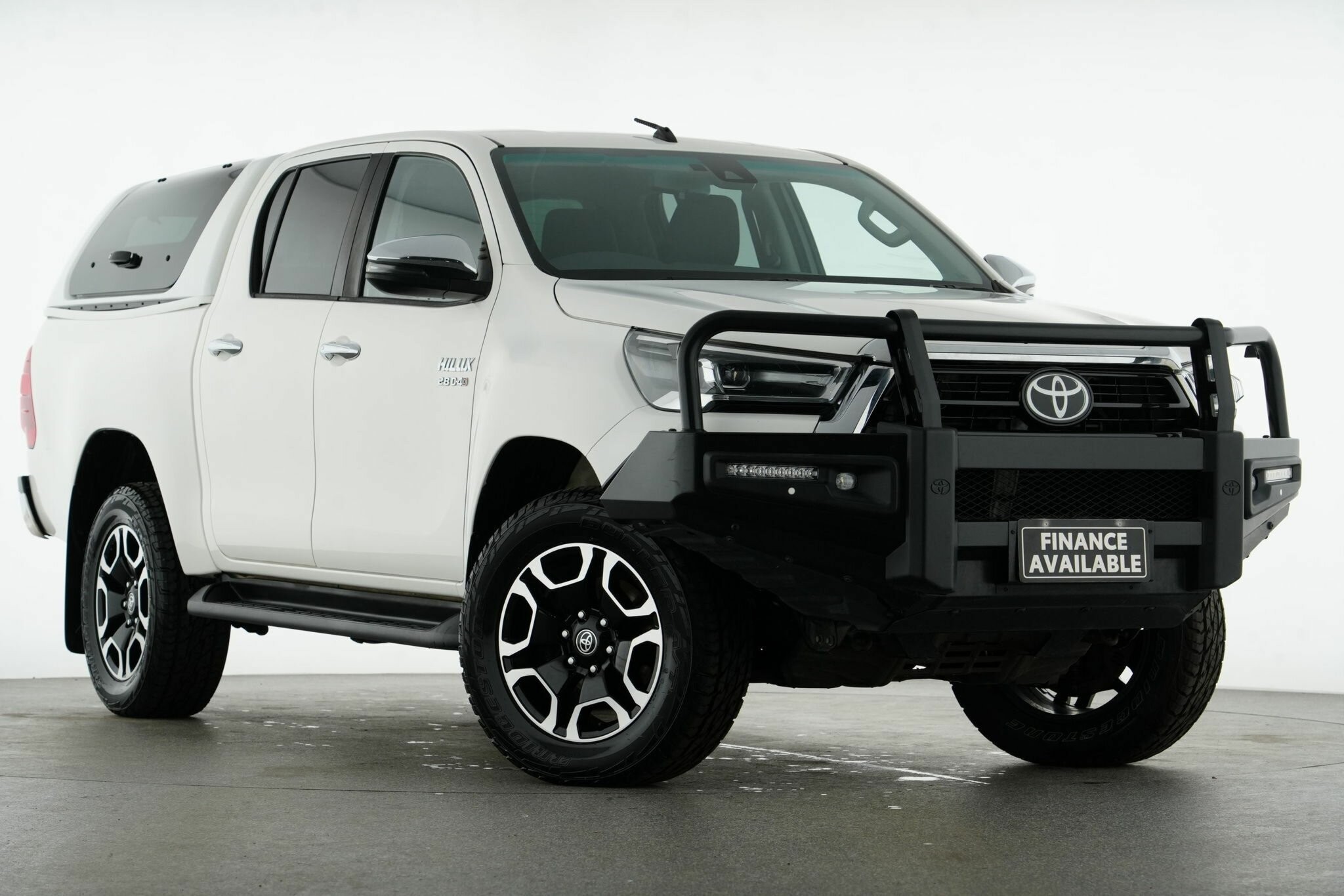 Toyota Hilux image 1