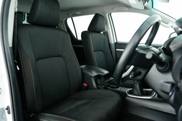 https://vehicle-cdn.autoleague.cloud/30641_U513205_13.jpg