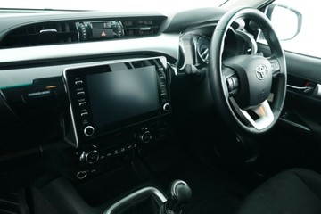 https://vehicle-cdn.autoleague.cloud/30641_U513205_25.jpg