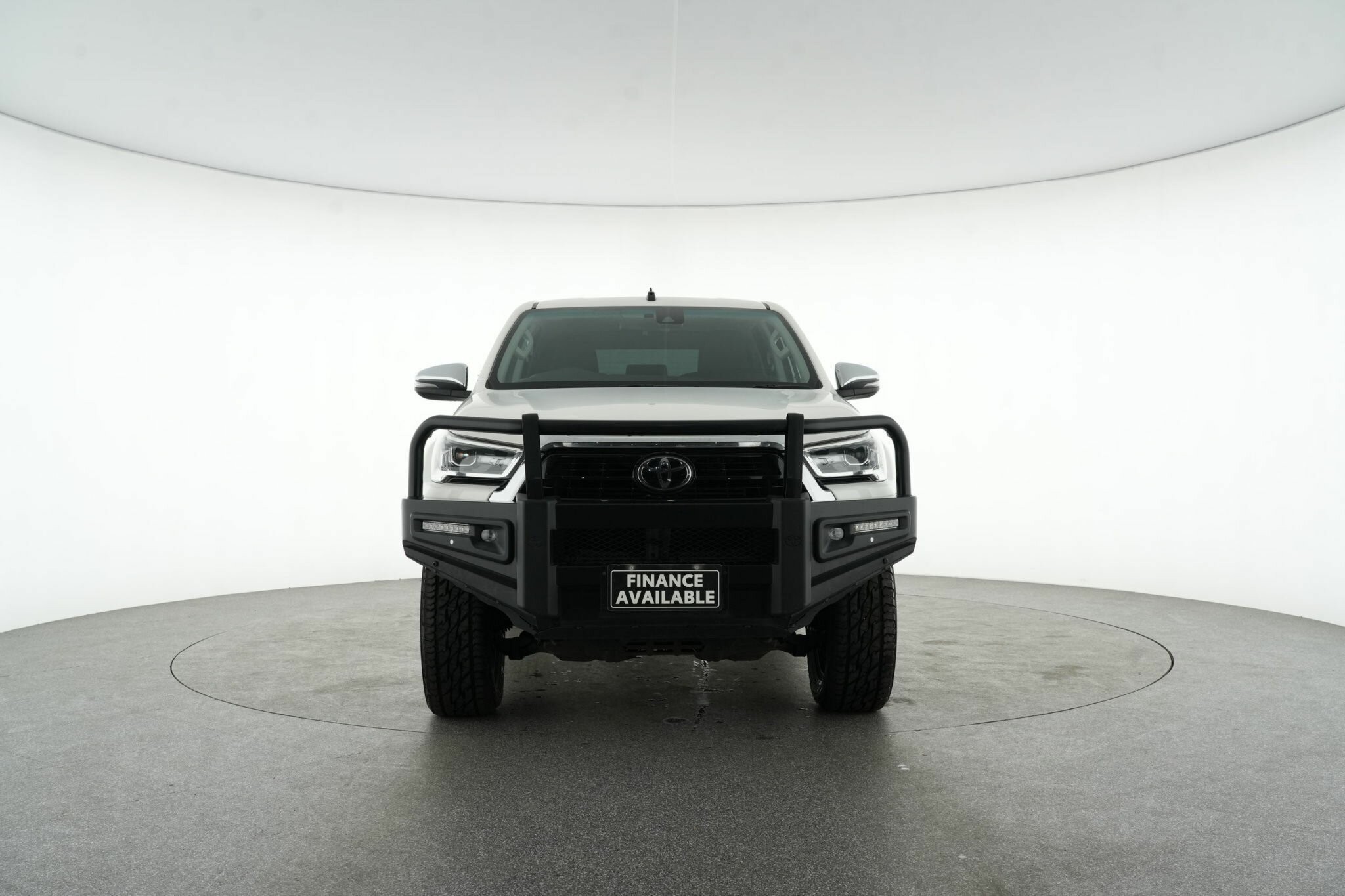 Toyota Hilux image 3