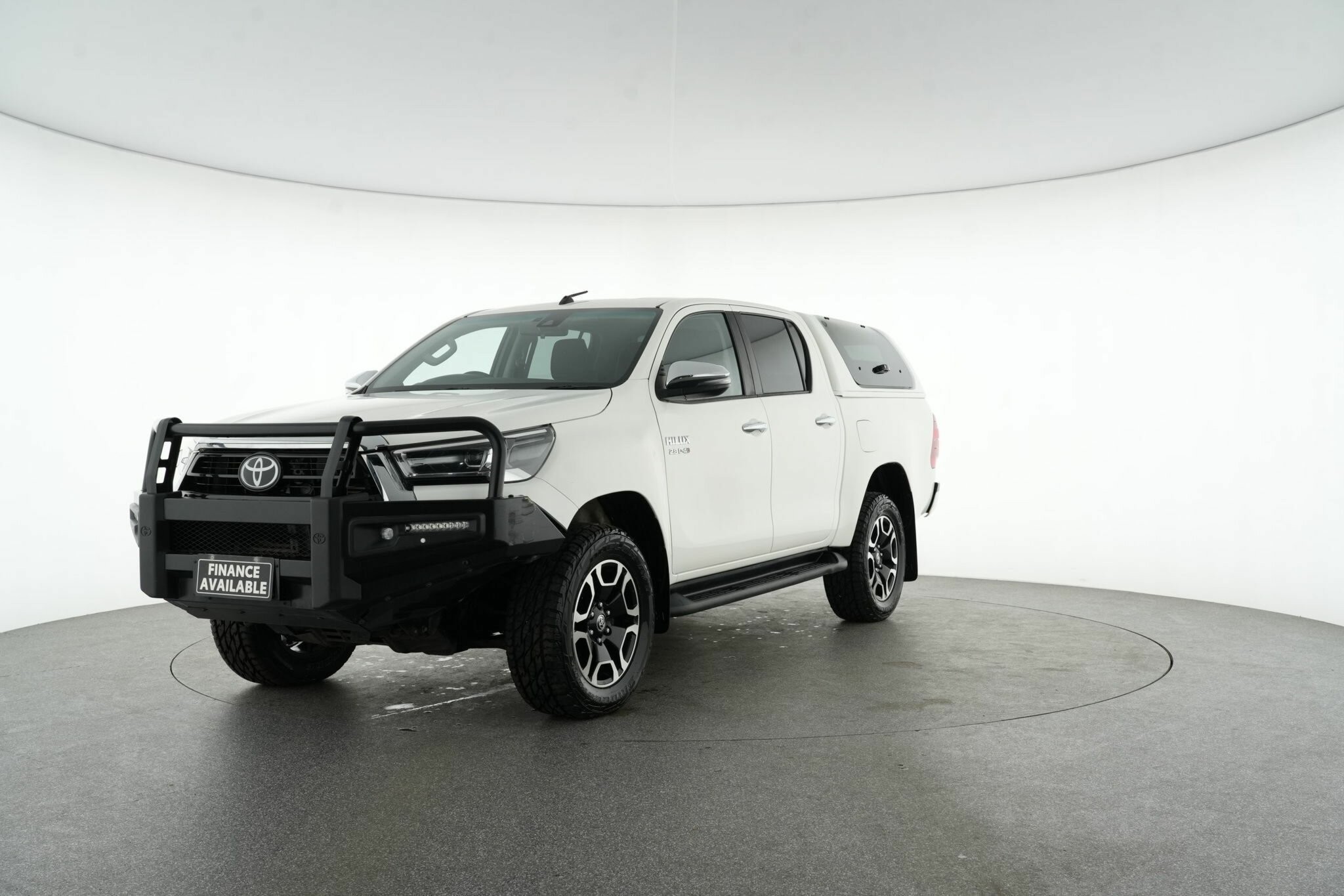 Toyota Hilux image 4