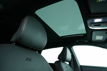 https://vehicle-cdn.autoleague.cloud/30641_U513216_22.jpg