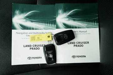 https://vehicle-cdn.autoleague.cloud/30641_U513220_36.jpg
