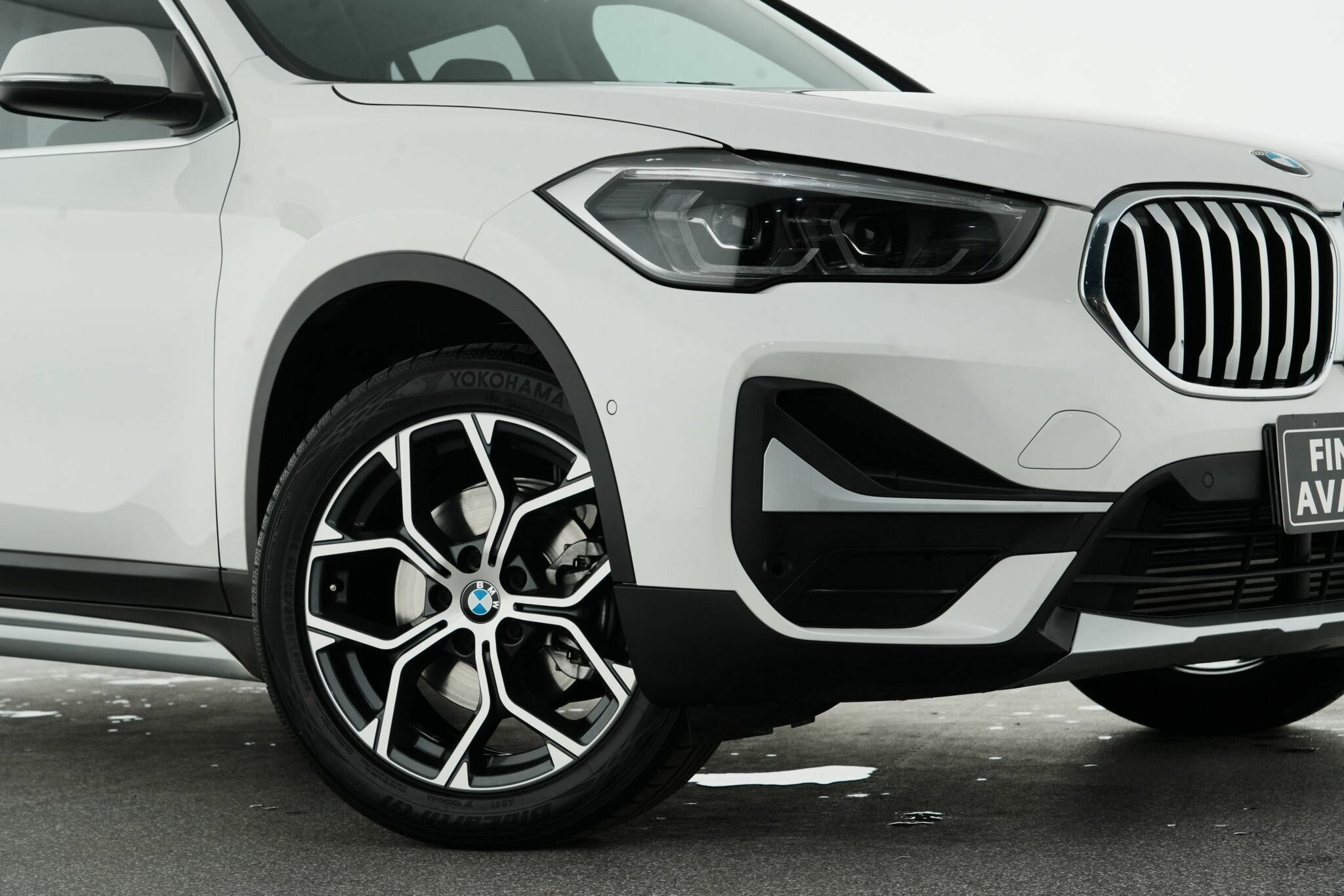 BMW X1 image 2