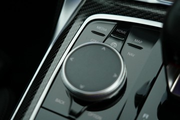 https://vehicle-cdn.autoleague.cloud/30641_U513238_31.jpg