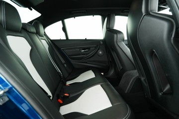 https://vehicle-cdn.autoleague.cloud/30641_U513243_14.jpg