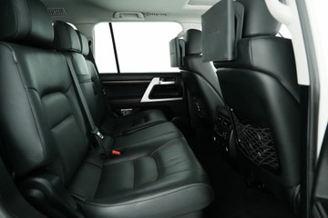 https://vehicle-cdn.autoleague.cloud/30641_U513252_15.jpg
