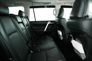 https://vehicle-cdn.autoleague.cloud/30641_U513255_12.jpg