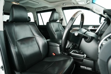 https://vehicle-cdn.autoleague.cloud/30641_U513255_15.jpg