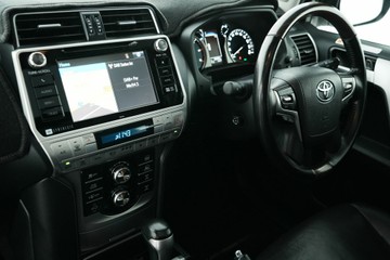 https://vehicle-cdn.autoleague.cloud/30641_U513255_26.jpg