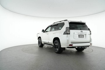 https://vehicle-cdn.autoleague.cloud/30641_U513255_5.jpg