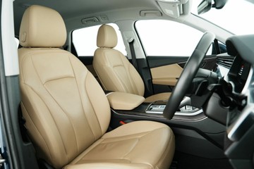 https://vehicle-cdn.autoleague.cloud/30641_U513256_15.jpg