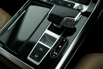 https://vehicle-cdn.autoleague.cloud/30641_U513256_25.jpg