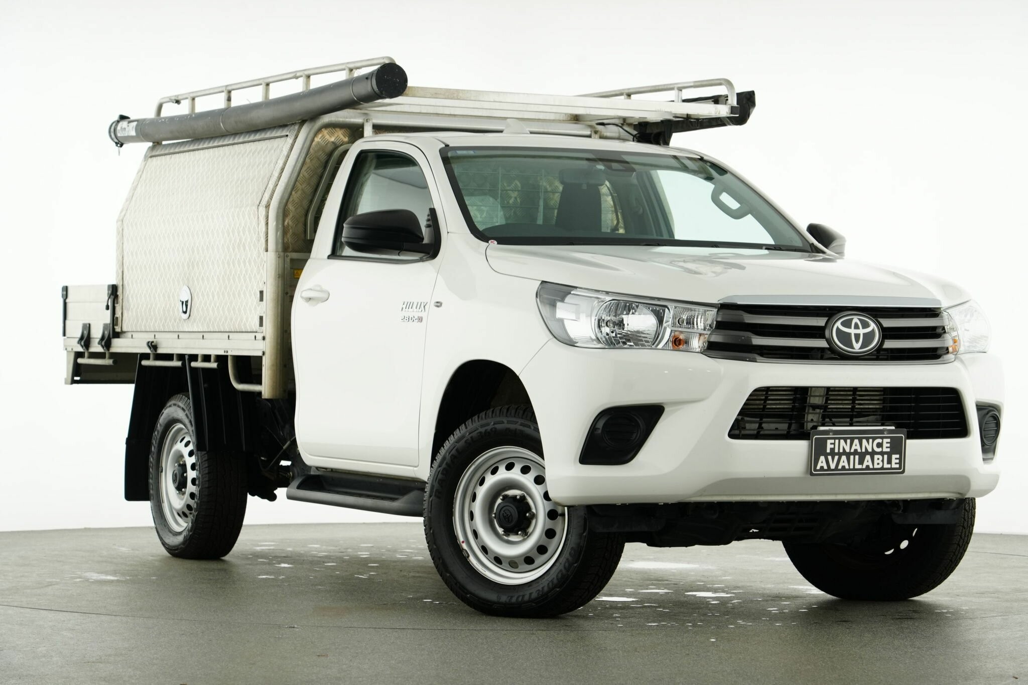 Toyota Hilux image 1