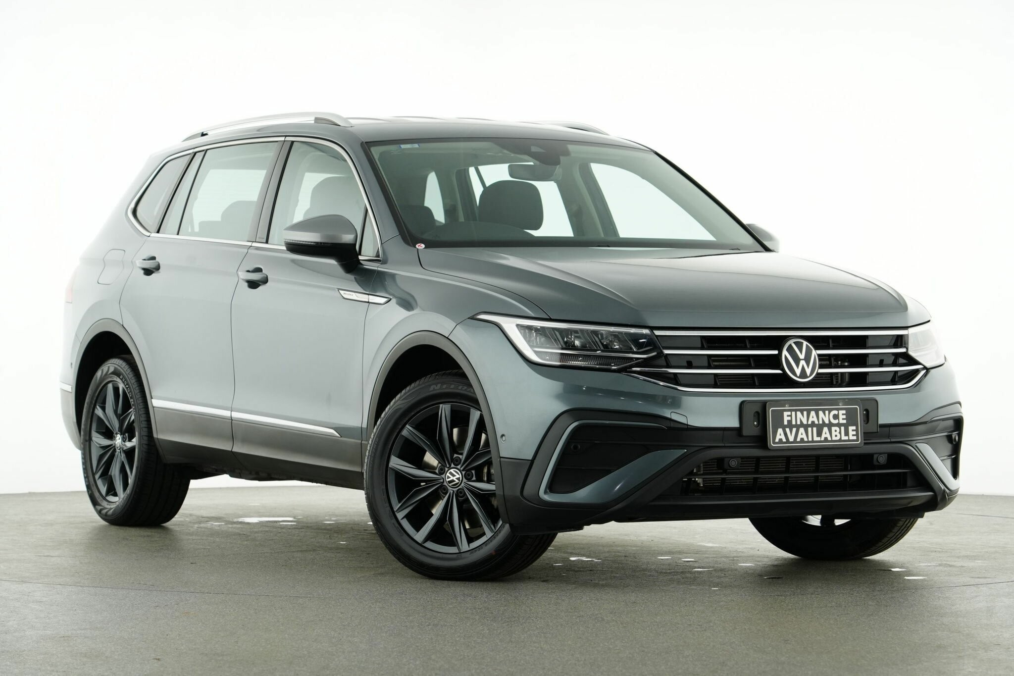 Volkswagen Tiguan image 1