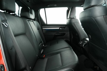 https://vehicle-cdn.autoleague.cloud/30641_U513276_11.jpg