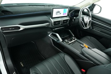 https://vehicle-cdn.autoleague.cloud/30641_U513284_27.jpg