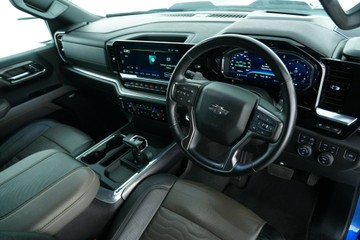 https://vehicle-cdn.autoleague.cloud/30641_U513286_15.jpg