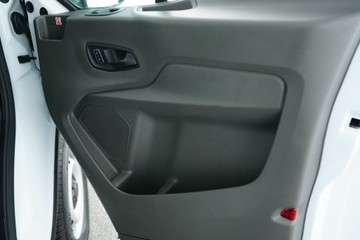 https://vehicle-cdn.autoleague.cloud/30641_U513287_15.jpg