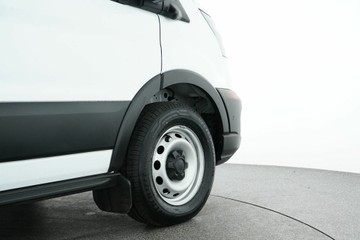 https://vehicle-cdn.autoleague.cloud/30641_U513287_8.jpg