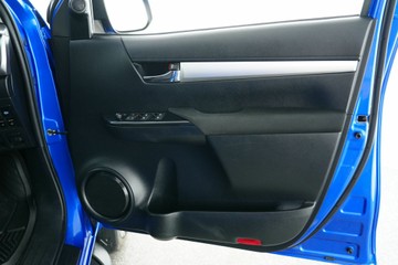 https://vehicle-cdn.autoleague.cloud/30641_U513291_20.jpg