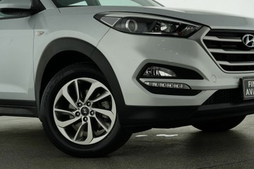 https://vehicle-cdn.autoleague.cloud/30641_U513293_2.jpg