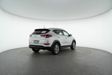 https://vehicle-cdn.autoleague.cloud/30641_U513293_7.jpg