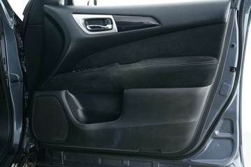 https://vehicle-cdn.autoleague.cloud/30641_U513301_15.jpg
