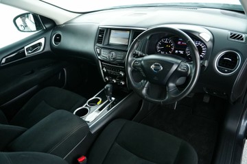 https://vehicle-cdn.autoleague.cloud/30641_U513301_18.jpg
