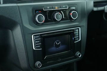 https://vehicle-cdn.autoleague.cloud/30641_U513314_29.jpg