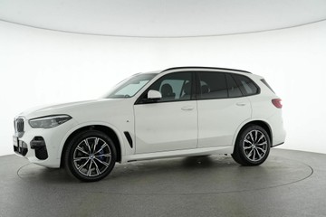 https://vehicle-cdn.autoleague.cloud/30641_U513319_5.jpg