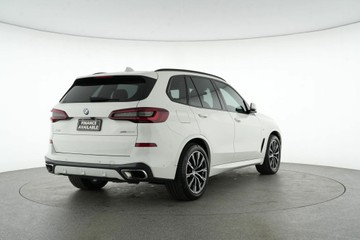 https://vehicle-cdn.autoleague.cloud/30641_U513319_7.jpg