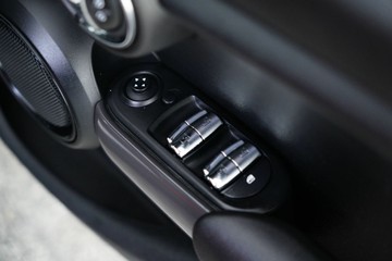 https://vehicle-cdn.autoleague.cloud/30641_U513320_17.jpg