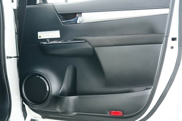 https://vehicle-cdn.autoleague.cloud/30641_U513321_13.jpg