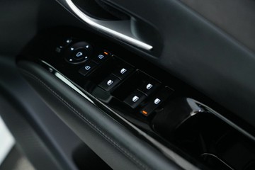 https://vehicle-cdn.autoleague.cloud/30641_U513323_17.jpg