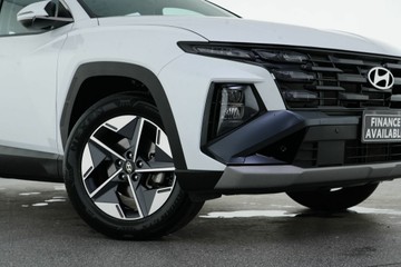 https://vehicle-cdn.autoleague.cloud/30641_U513323_2.jpg
