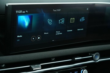 https://vehicle-cdn.autoleague.cloud/30641_U513323_27.jpg
