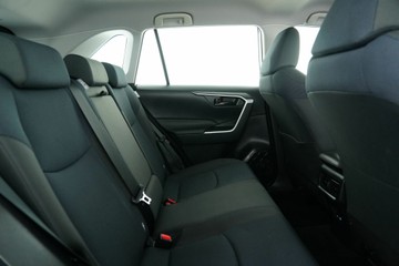 https://vehicle-cdn.autoleague.cloud/30641_U513325_13.jpg