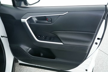 https://vehicle-cdn.autoleague.cloud/30641_U513325_17.jpg