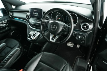 https://vehicle-cdn.autoleague.cloud/30641_U513328_15.jpg